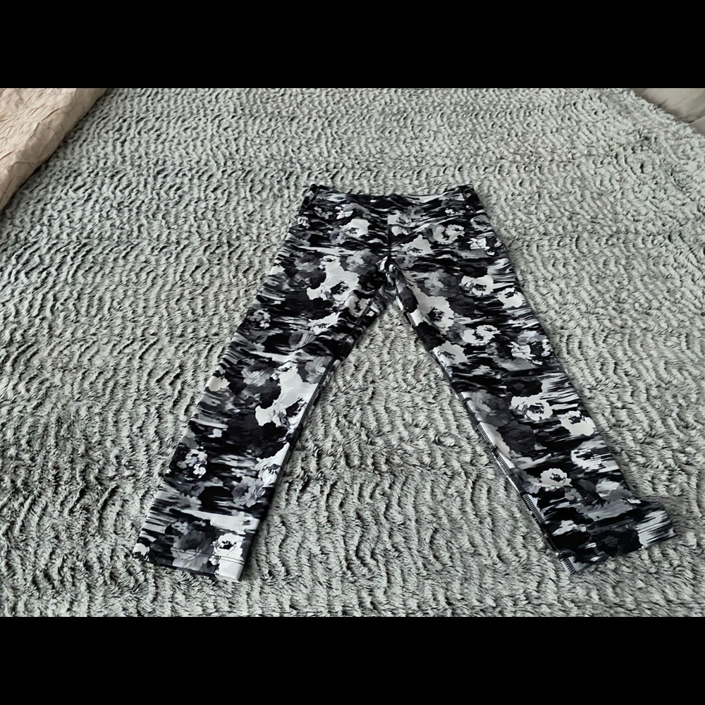 Express workout leggings